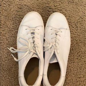 Women’s Toms sneakers
